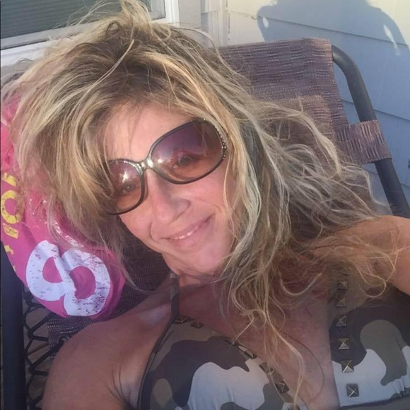 Meet your Posher, Sara - Picture 2 of 14